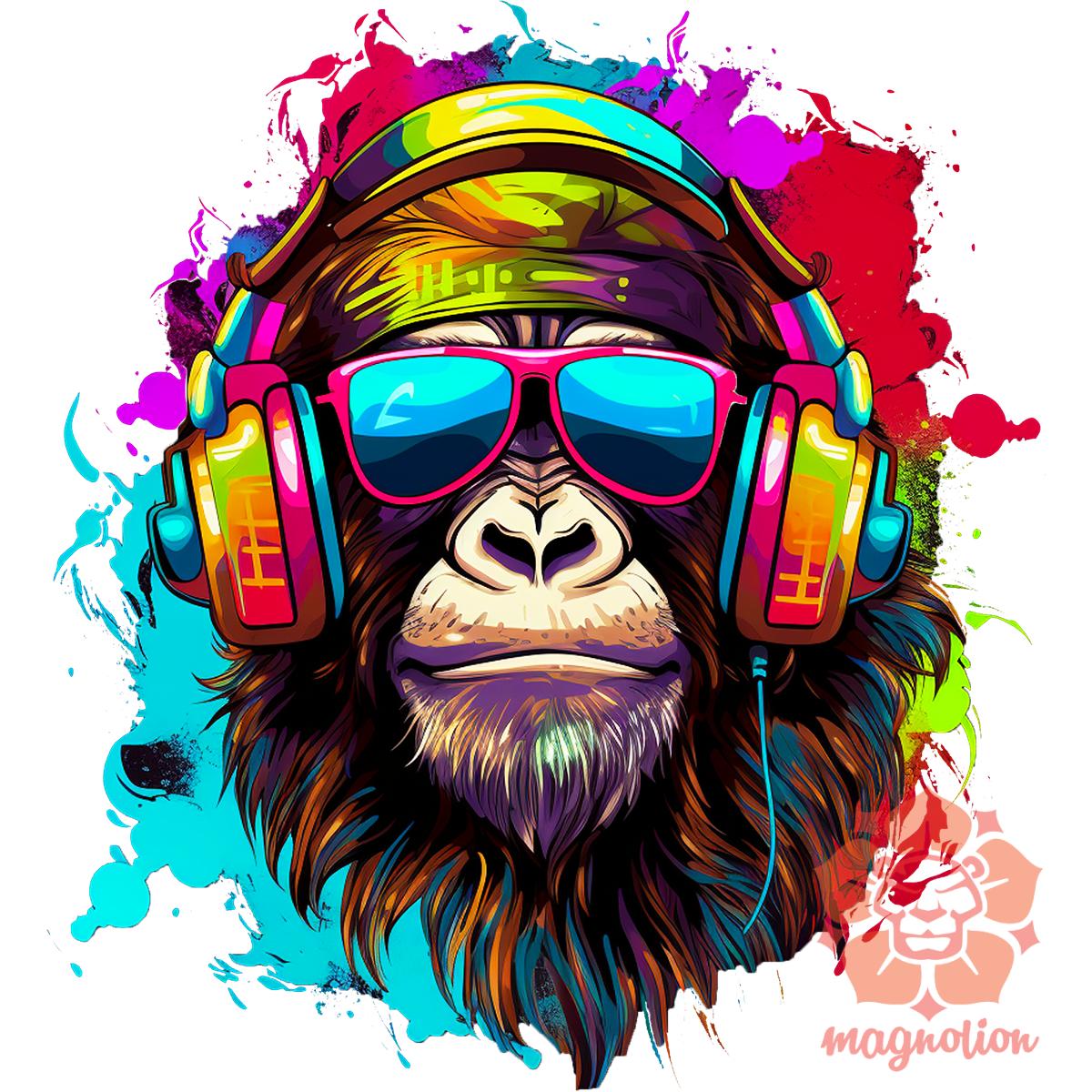 Gorilla zenét hallgat v4 egyedi póló 
