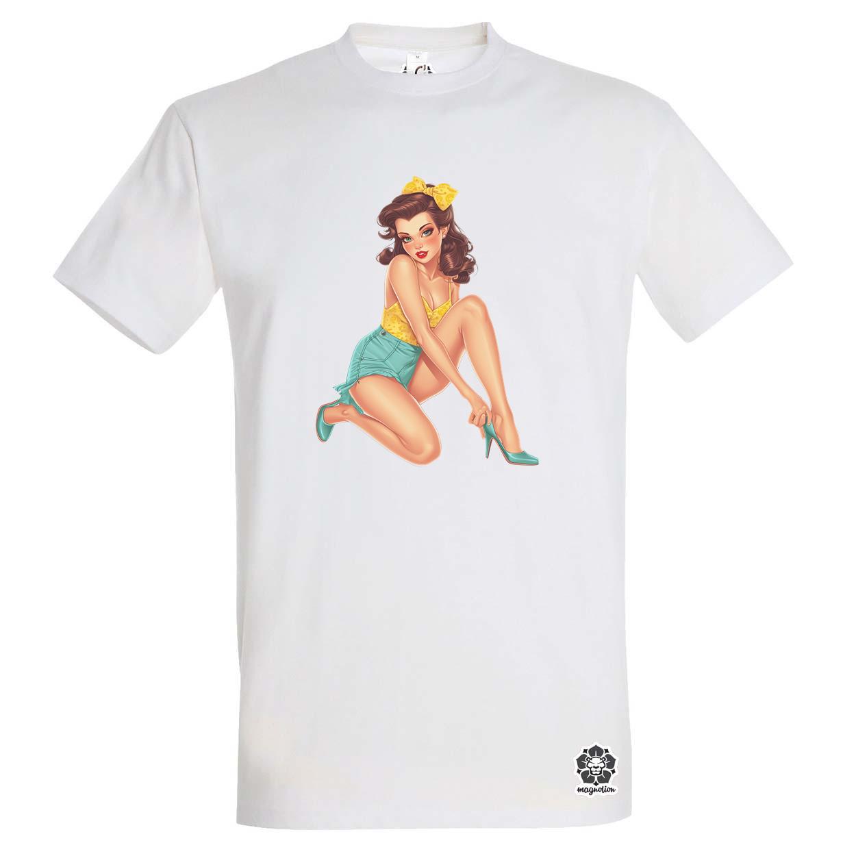 Pin-up girl v23 egyedi póló 