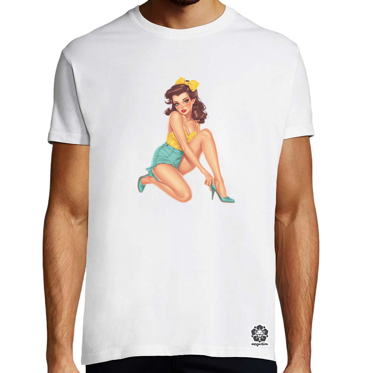 Pin-up girl v23 egyedi póló 