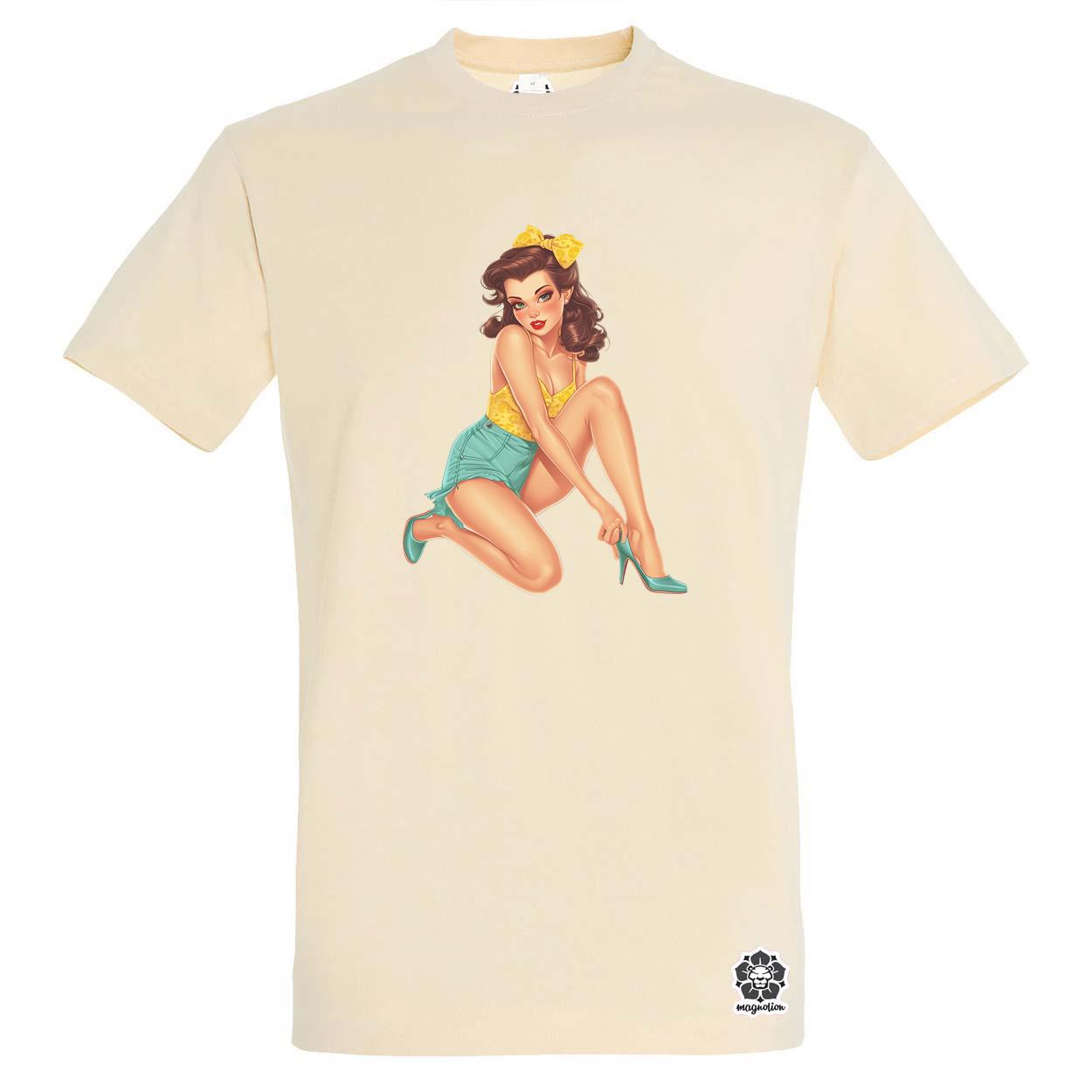 Pin-up girl v23 egyedi póló 